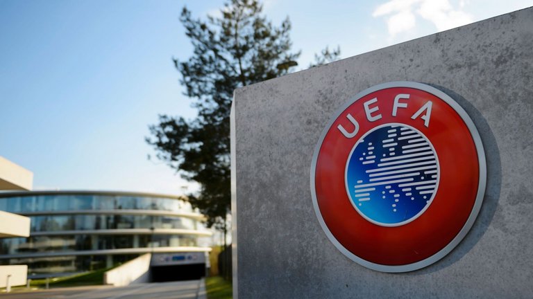 «Norme Fifa e Uefa violano il diritto dell’Unione»